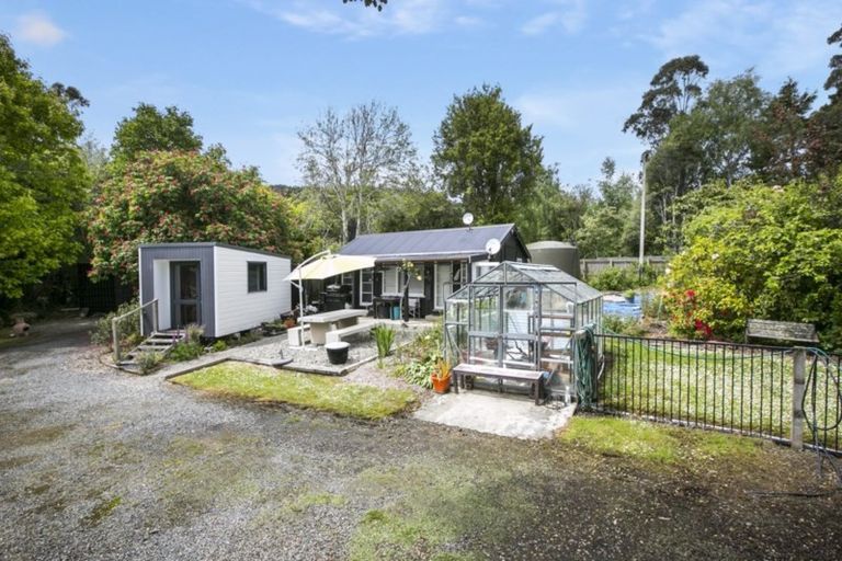 Photo of property in 6 Short Street, Waitati, 9085