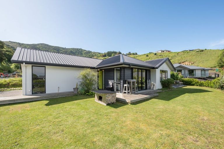 Photo of property in 38 Saddleback Road, Todds Valley, Nelson, 7071