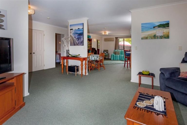 Photo of property in 105 The Drive, Whangamata, 3620