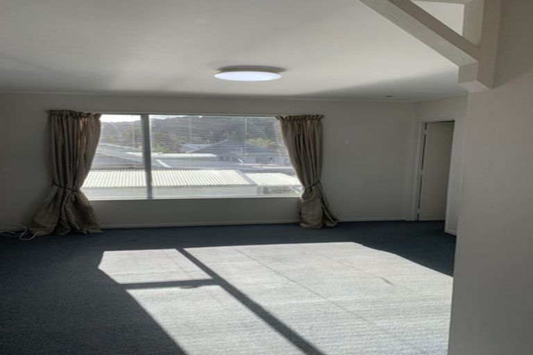 Photo of property in 2/3 Buckley Street, Alicetown, Lower Hutt, 5010
