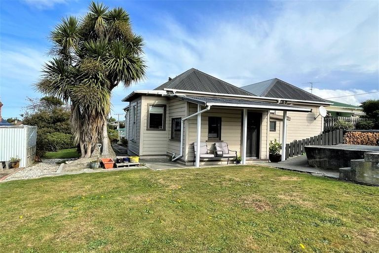 Photo of property in 218 Clyde Street, Balclutha, 9230