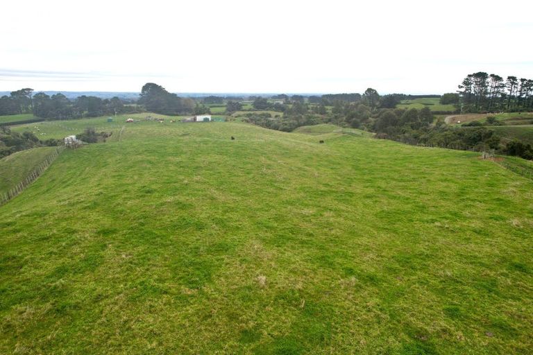 Photo of property in 718 Opunake Road, Cardiff, 4391