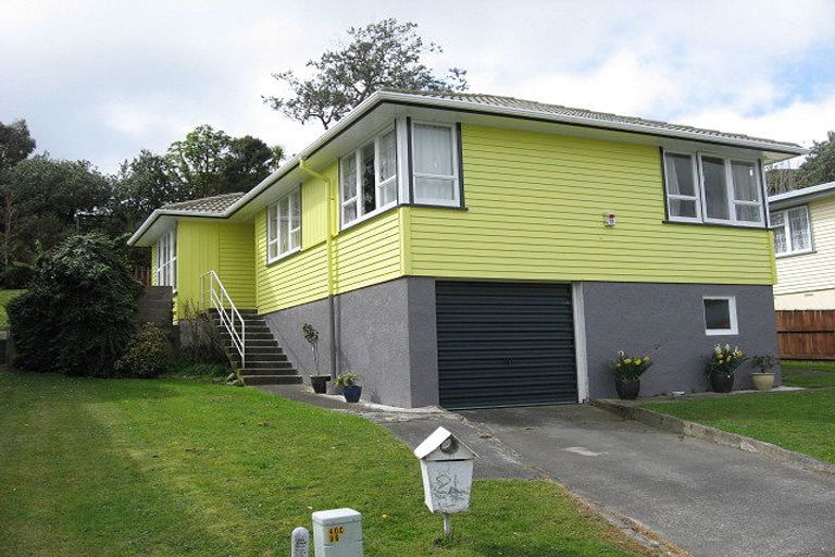 Photo of property in 21 Pencarrow Crescent, Wainuiomata, Lower Hutt, 5014