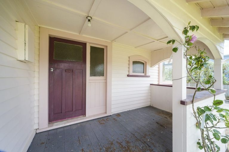 Photo of property in 11 Rosalie Terrace, Kelvin Grove, Palmerston North, 4414