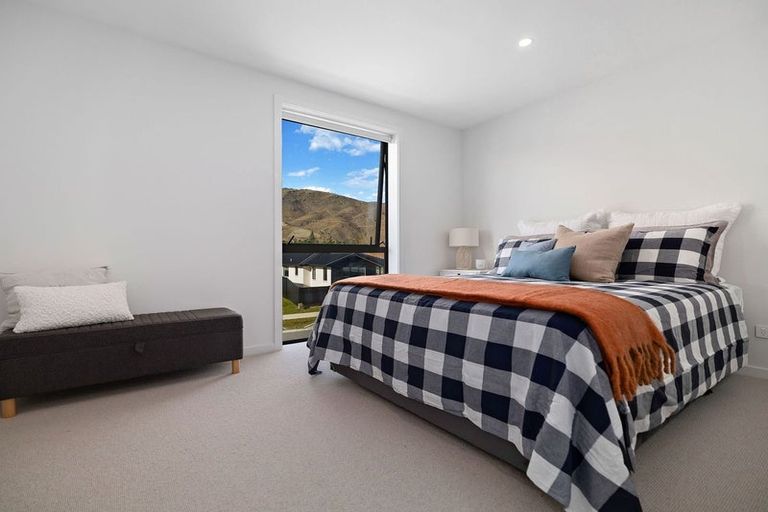 Photo of property in 30 Woods Crescent, Cromwell, 9310