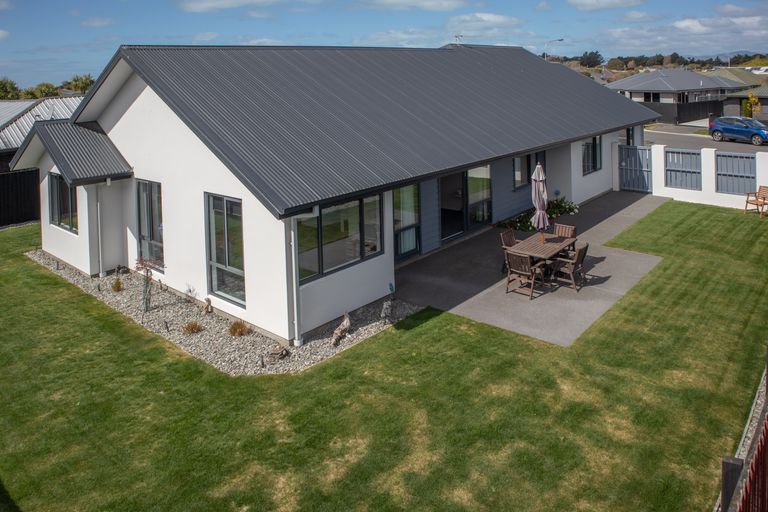 Photo of property in 28 Surfers Place, North New Brighton, Christchurch, 8083