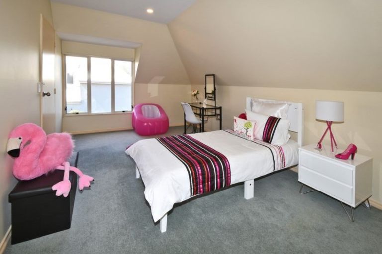 Photo of property in 2/97 Clyde Road, Ilam, Christchurch, 8041