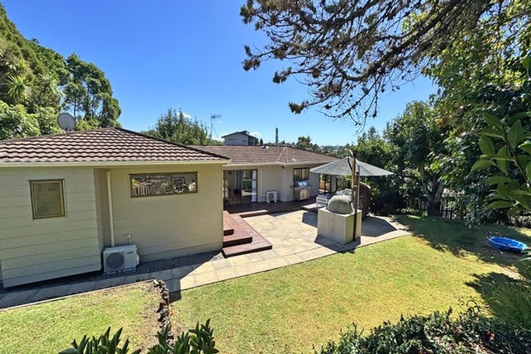 Photo of property in 26 Harper Street, Chatswood, Auckland, 0626