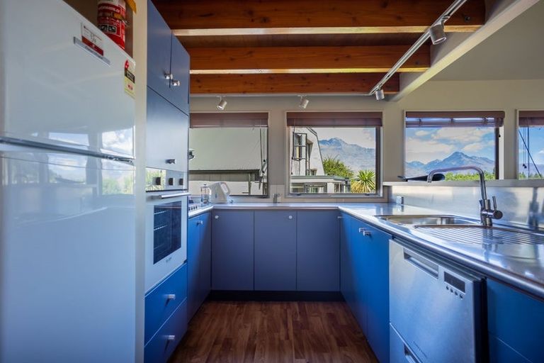 Photo of property in 108 Hallenstein Street, Queenstown, 9300