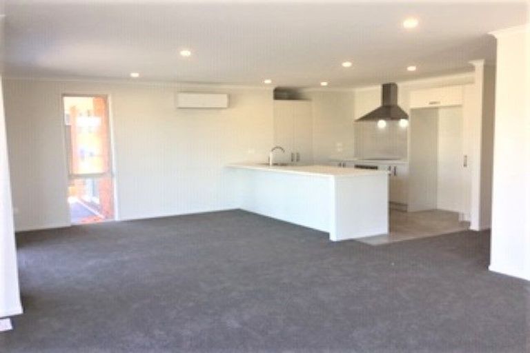 Photo of property in 15 Raynor Crescent, Pyes Pa, Tauranga, 3112