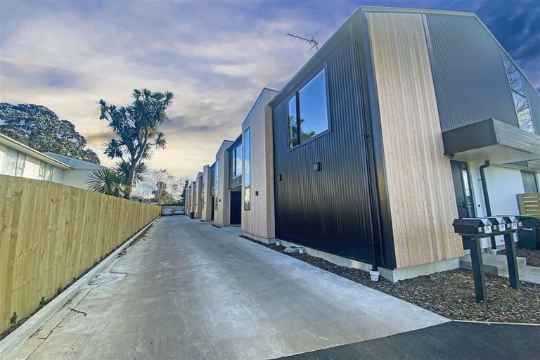 Photo of property in 1/55 Mathesons Road, Phillipstown, Christchurch, 8011