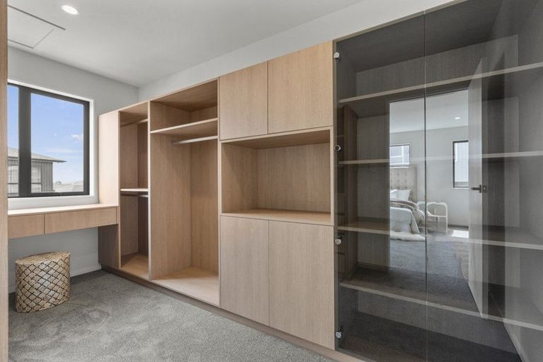 Photo of property in 3 Tawapou Close, Massey, Auckland, 0614