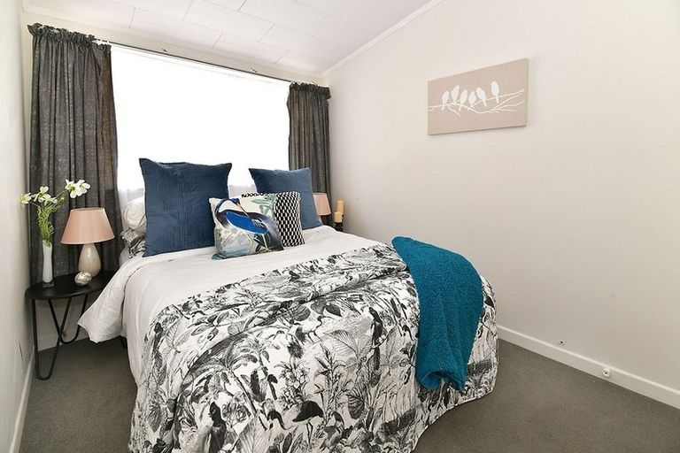 Photo of property in 23 Lillian Place, Orewa, 0931