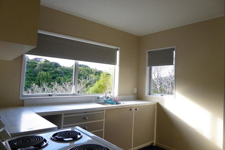 Photo of property in 19 Harbour View Road, Harbour View, Lower Hutt, 5010