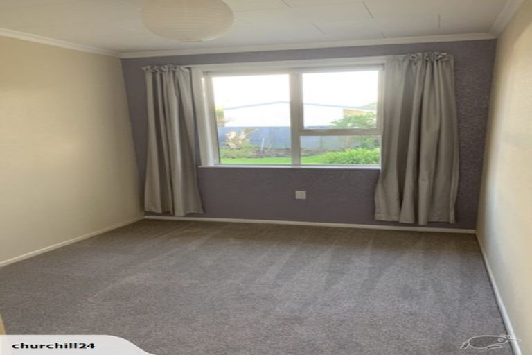 Photo of property in 24 Sutherland Crescent, Westbrook, Palmerston North, 4412