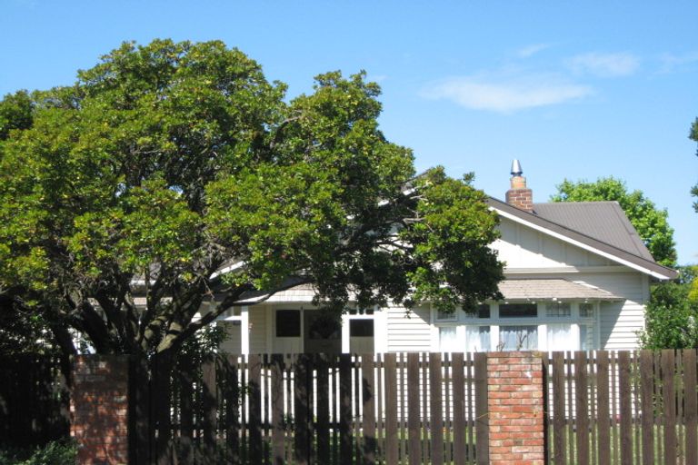 Photo of property in 66 North Parade, Richmond, Christchurch, 8013