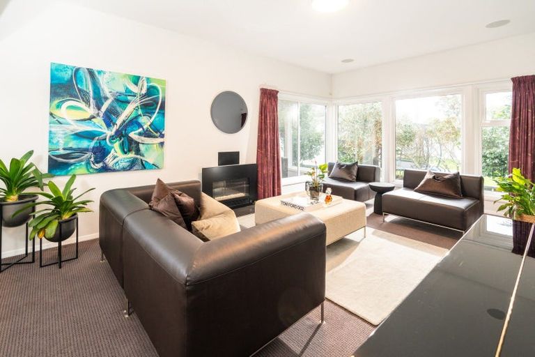 Photo of property in 64 Friend Street, Karori, Wellington, 6012