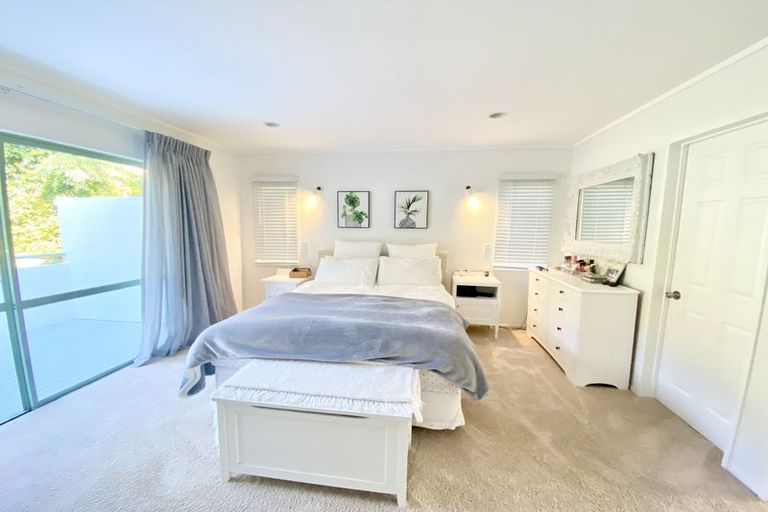 Photo of property in 12 Shannon Place, Torbay, Auckland, 0630