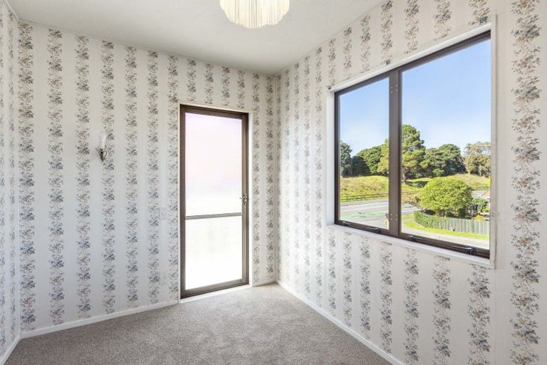 Photo of property in 17 Howell Road, Paraparaumu Beach, Paraparaumu, 5032