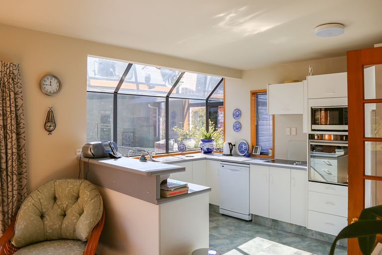 Photo of property in 22 Jessop Street, South Hill, Oamaru, 9400