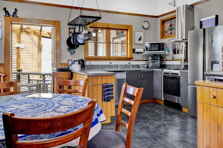 Photo of property in 231 Glover Road, Hawera, 4610