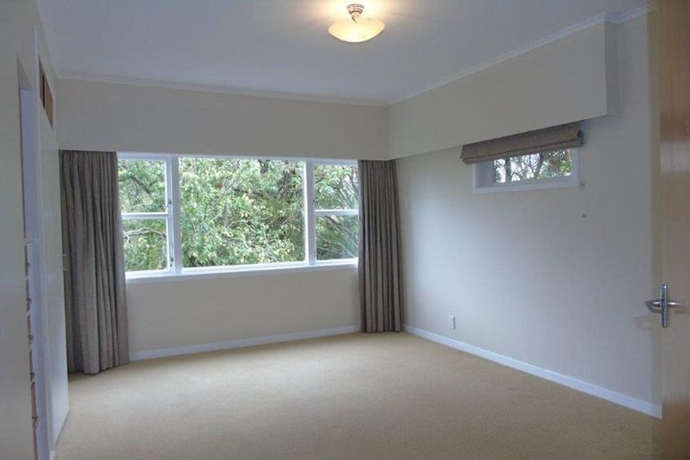 Photo of property in 72a Heretaunga Square, Silverstream, Upper Hutt, 5019