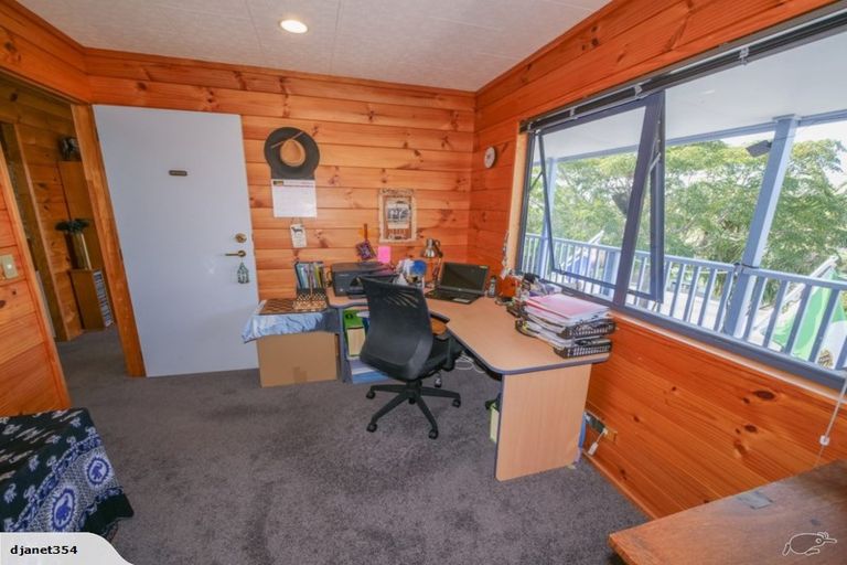 Photo of property in 33 Cable Bay Block Road, Cable Bay, 0420