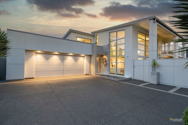 Photo of property in 94b Epuni Street, Epuni, Lower Hutt, 5011