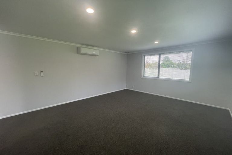 Photo of property in 24 Caltra Place, East Tamaki, Auckland, 2016