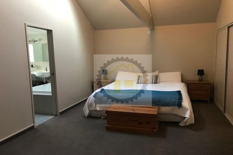 Photo of property in 7/2 Manor Place, Dunedin Central, Dunedin, 9016