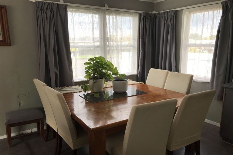 Photo of property in 48 Port Street West, Feilding, 4702