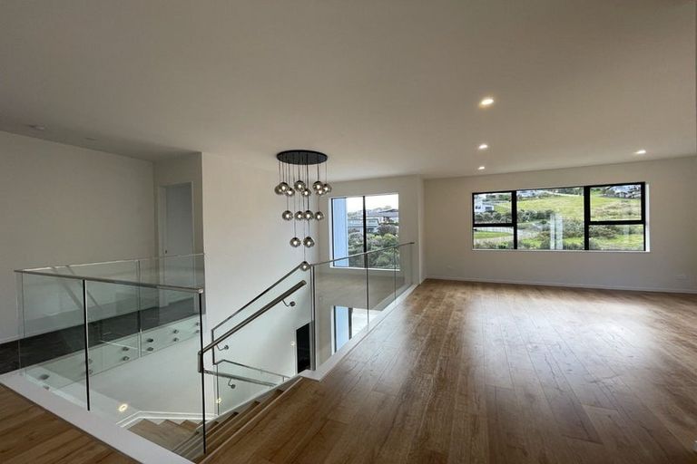 Photo of property in 5 Wallis Lane, Orewa, 0931