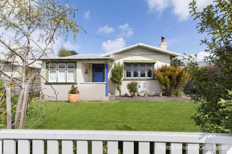 Photo of property in 16 Stark Street, Durie Hill, Whanganui, 4500