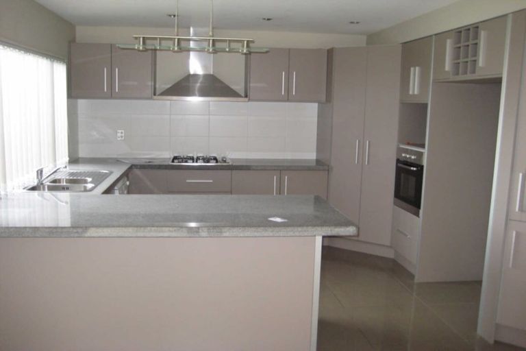 Photo of property in 13 Riverglade Parkway, Te Atatu South, Auckland, 0610