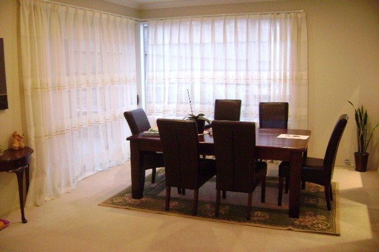 Photo of property in 7 Andara Close, Pinehill, Auckland, 0632