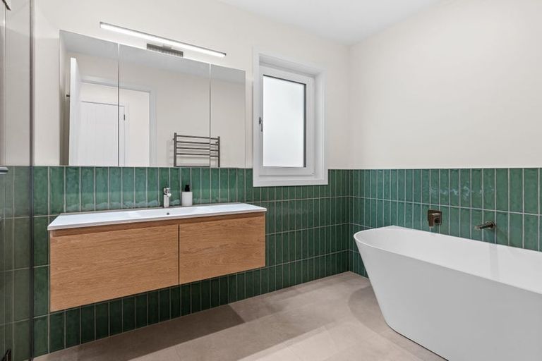 Photo of property in 23 Datum Way, Paraparaumu, 5032