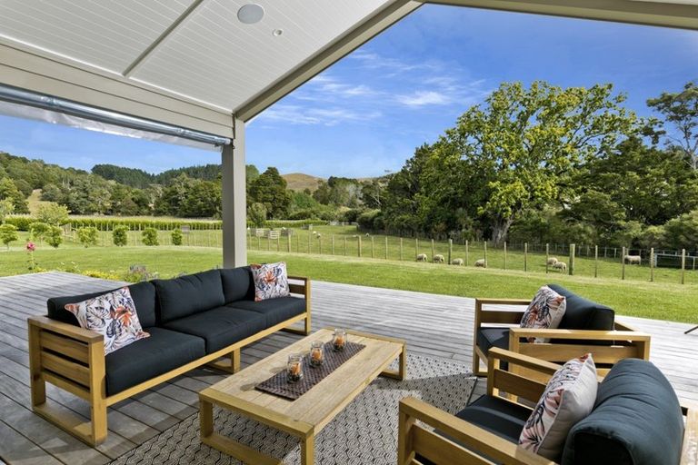 Photo of property in 1162 Weranui Road, Wainui, Silverdale, 0994