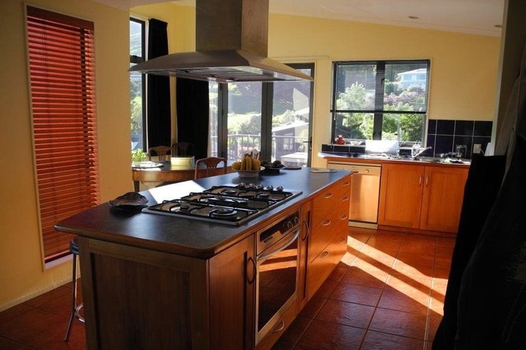 Photo of property in 51 Paremata Street, Atawhai, Nelson, 7010