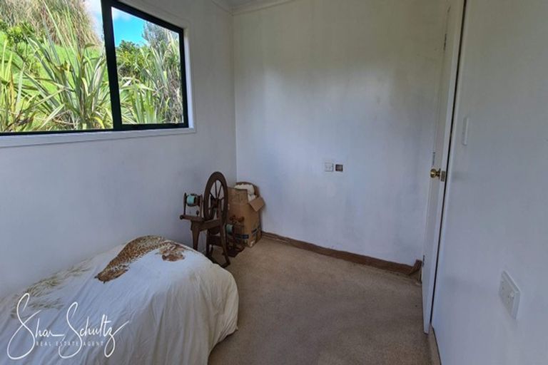Photo of property in 105 Gorge Road, Maungaturoto, 0520