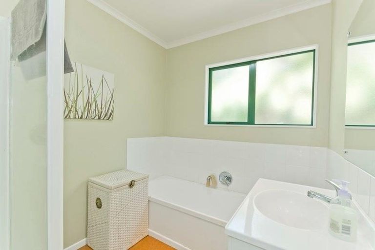 Photo of property in 18 Fidelis Avenue, Snells Beach, 0920