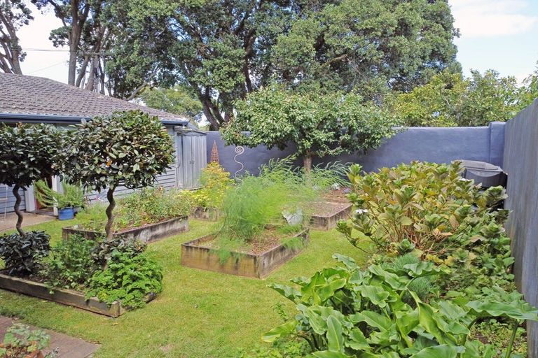 Photo of property in 11 Apirana Avenue, Regent, Whangarei, 0112