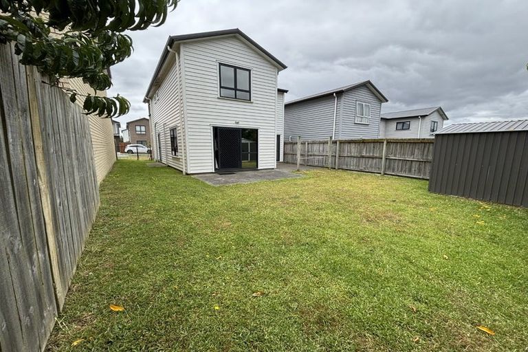 Photo of property in 5 Apa Street, Weymouth, Auckland, 2103