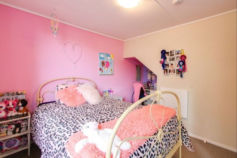 Photo of property in 3 Spriggs Crescent, Greenmeadows, Napier, 4112