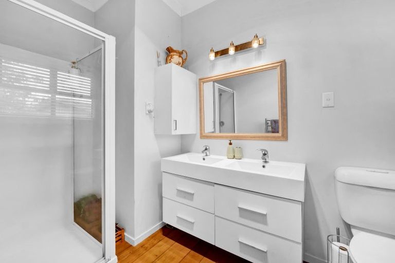 Photo of property in 5 Arthur Street, Hawera, 4674