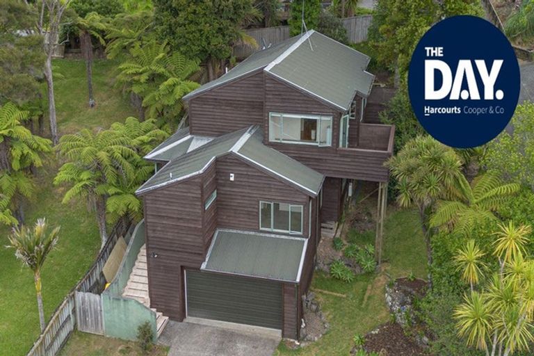 Photo of property in 30 Glenwood Avenue, Birkenhead, Auckland, 0626