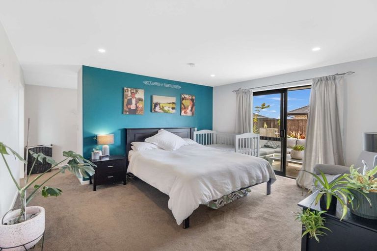 Photo of property in 4 Shillingford Boulevard, Rolleston, 7615