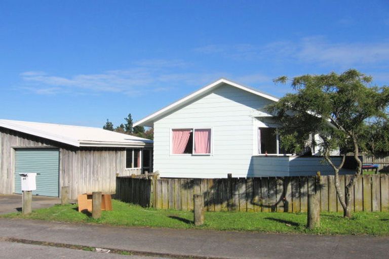 Photo of property in 14 Keri Anne Place, Goodwood Heights, Auckland, 2105