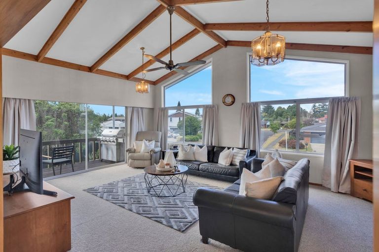 Photo of property in 17 Bernard Street, Chedworth, Hamilton, 3210