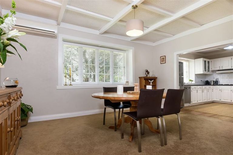 Photo of property in 14a Norwood Road, Bayswater, Auckland, 0622