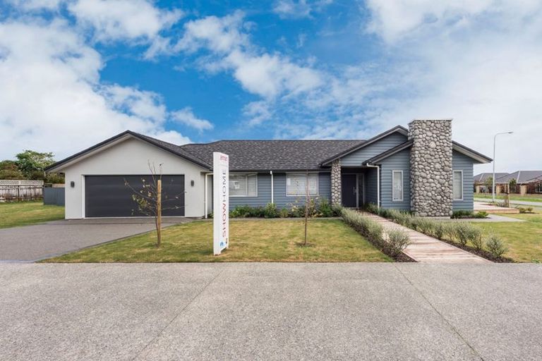 Photo of property in 11 Waipunahau Road, Waikanae, 5036